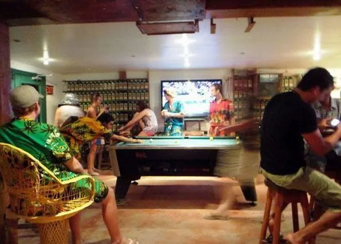 Hostel Pedro's & *