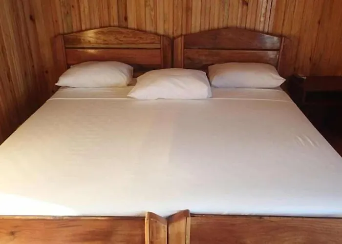 Pedro's & Hostel San Pedro (Ambergris Caye)